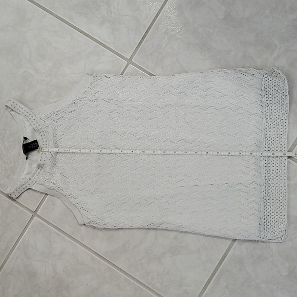 WHBM sleeveless sweater - Picture 4 of 6